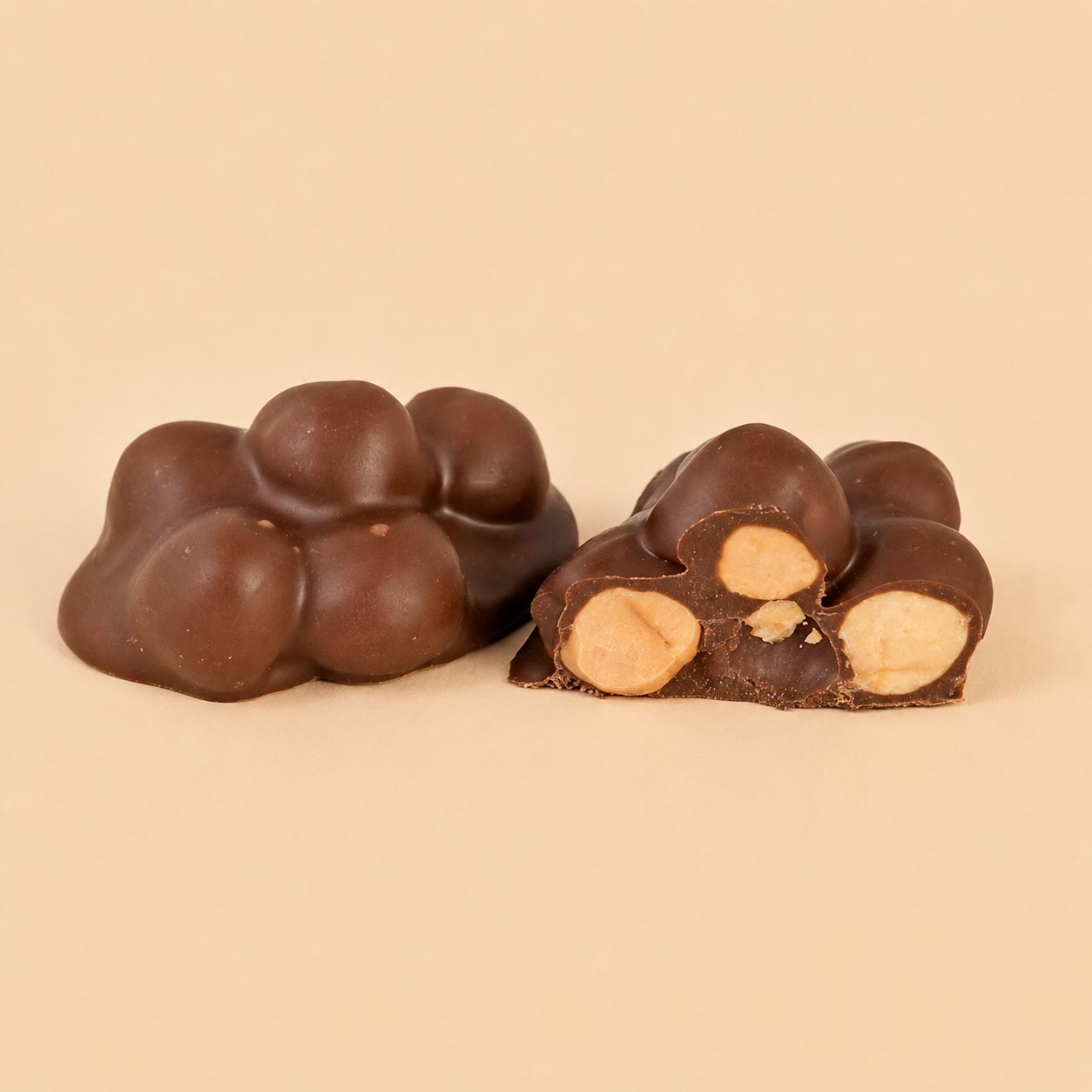 HAZELNUT ROCHER Milk (Chocolate with whole Hazelnut)